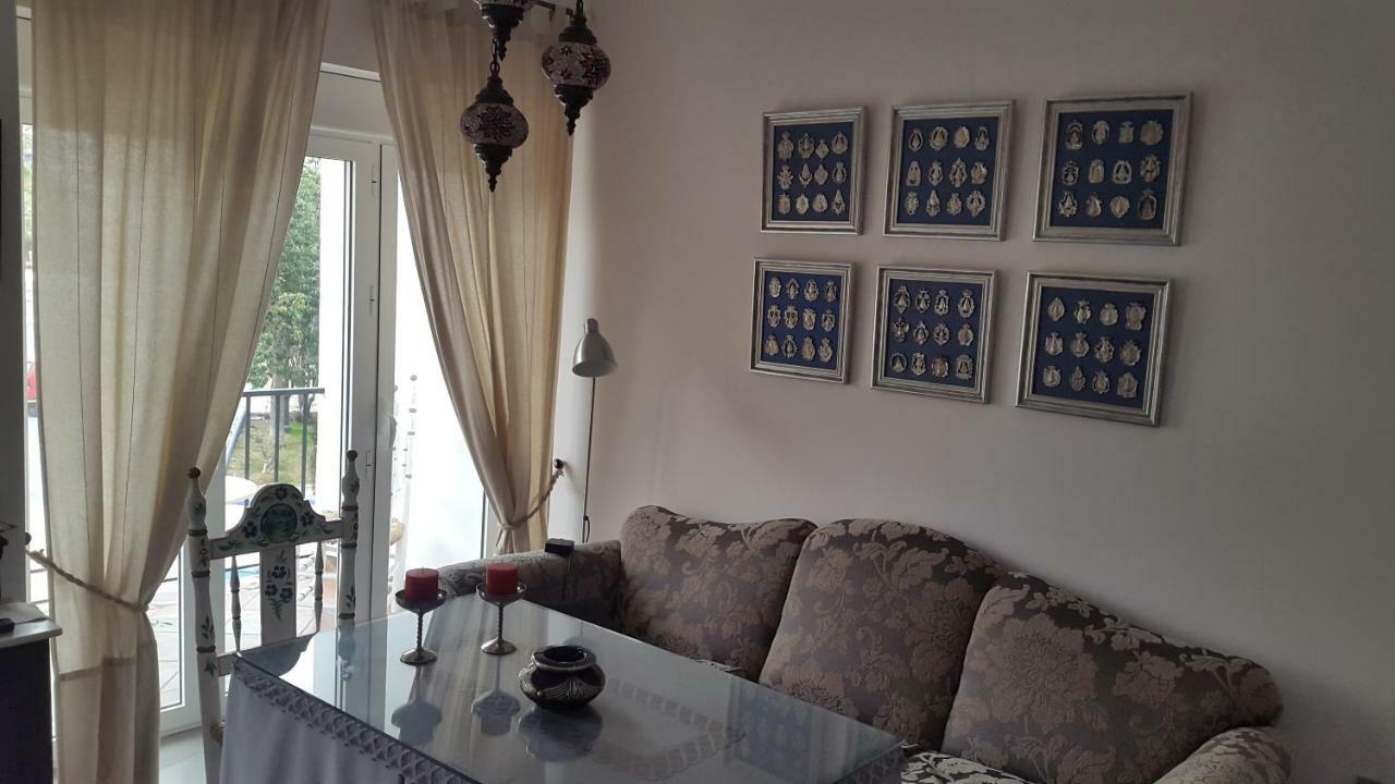 Magnifico piso en Nerja Appartamento Esterno foto